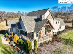 another gorgeous home in Banner Elk NC in the late afternoon sun